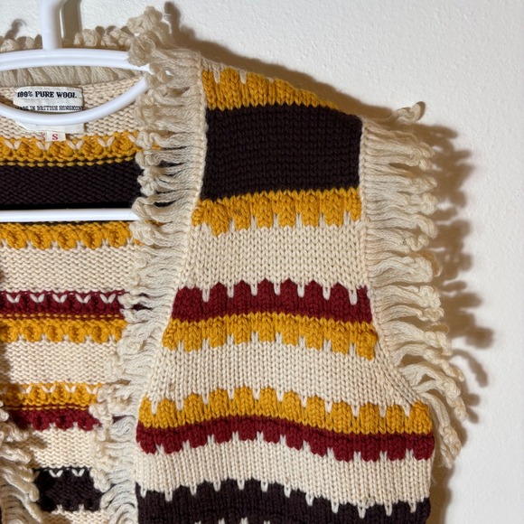 Vintage‎ 100% Pure Wool Striped Fringe Vest British Hong Kong Size Small - Picture 2 of 5